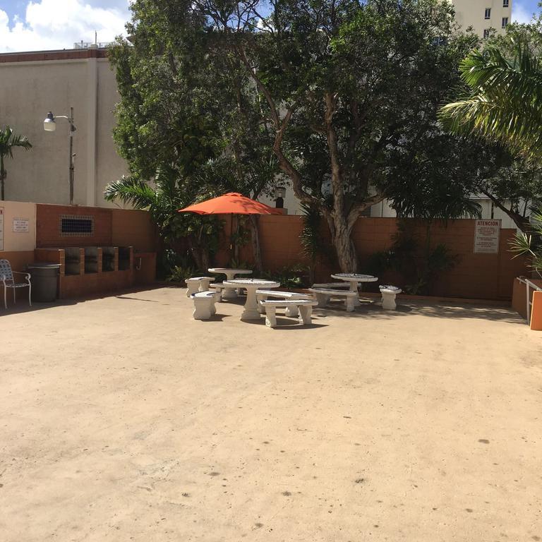 Saint Tropez Apartment San Juan Bagian luar foto